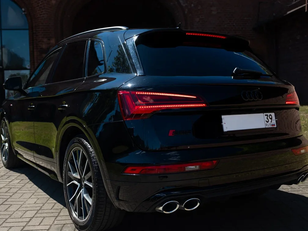 Audi SQ5 4