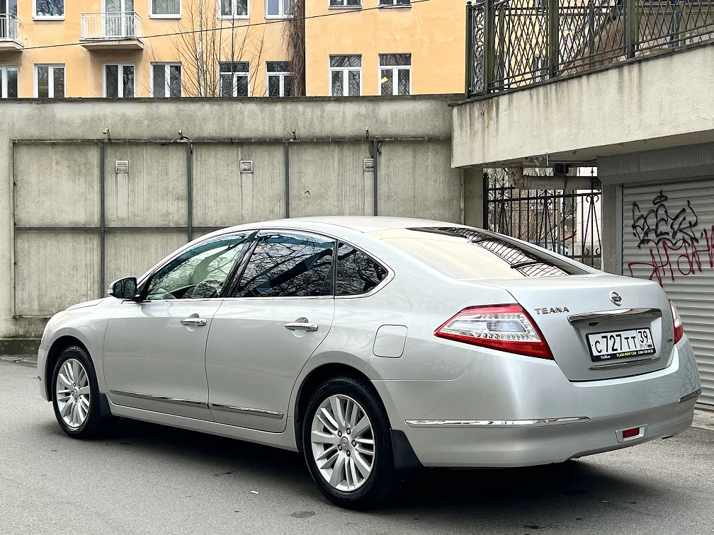 Nissan Teana 4